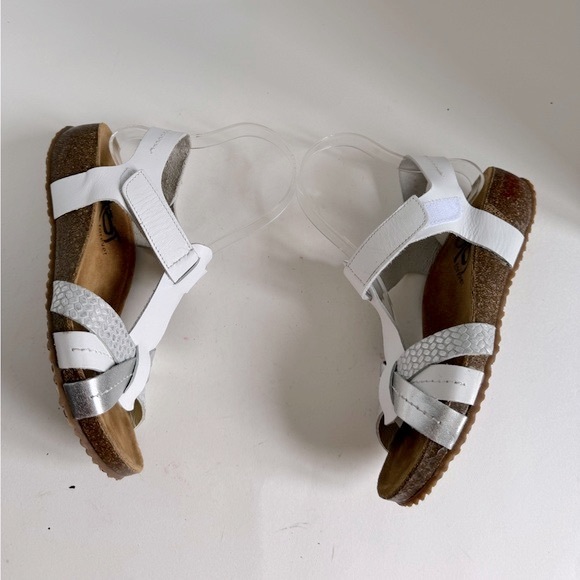 OTBT Jeanette Womens Leather Sandals Size 6 White Silver Lite Platform Wedge - Picture 3 of 12